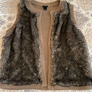 Ann Taylor Womens Faux Fur Knit Vest Size Large
